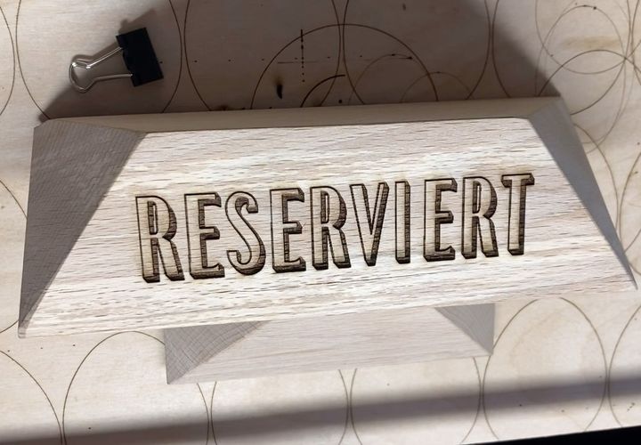 Individuelle Holzschilder für Hotels